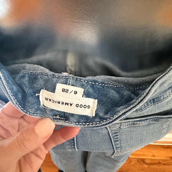 Women's Blue Flared Good American Jeans - Picture 5 of 5